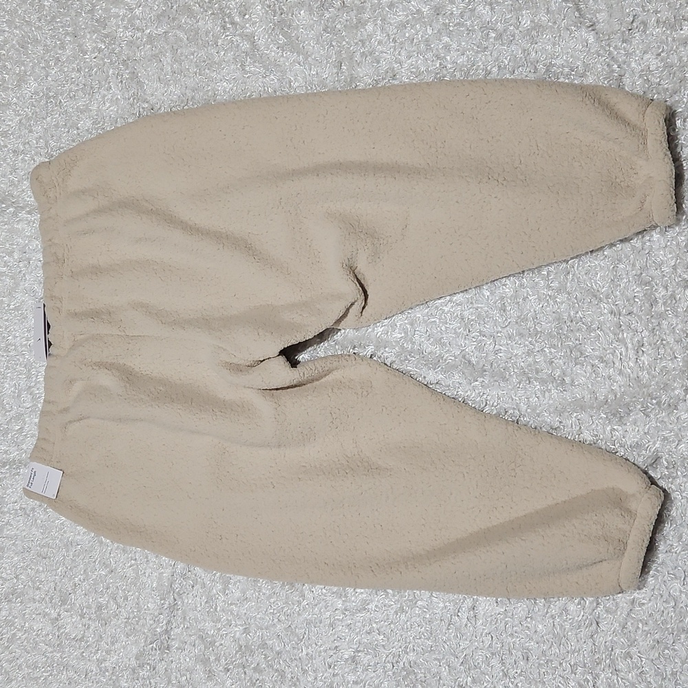 NWT Nike Sherpa Fuzzy Warm Jogger Pants - Picture 3 of 11